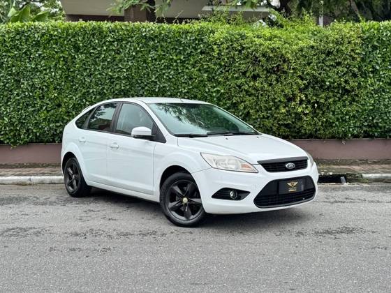 FORD FOCUS 2.0 16V FLEX 4P AUTOMÁTICO